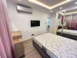 Havuzlu sitede satılık geniş 1+1 daire