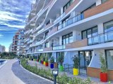 Girne merkezde satılık 2+1 daire havuzlu sitede