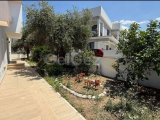 Girne Zeytinlik'te Eşsiz 4+1 Girne Merkeze çok yakın Villa