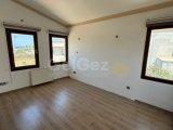 Girne Zeytinlik'te Eşsiz 4+1 Girne Merkeze çok yakın Villa