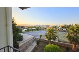 Eşyalı 2 Yatak, 2 Banyo Odalı İkinci Kat Deniz Manzaralı Daire