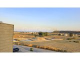 Eşyalı 2 Yatak, 2 Banyo Odalı İkinci Kat Deniz Manzaralı Daire