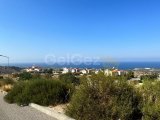 Girne/Arapköy’de satılık 1080m2 arsa