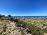 Girne/Arapköy'de satılık 943m2 deniz manzarası kapanmaz arsa