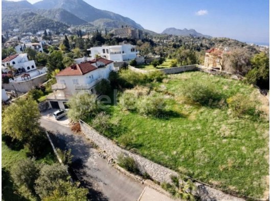 Girne Bellapais’te önünü kesilmez satılık 5+1 villa