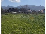 Girne/Çatalköyde satılık 4 dönüm 2 Evlek arazi