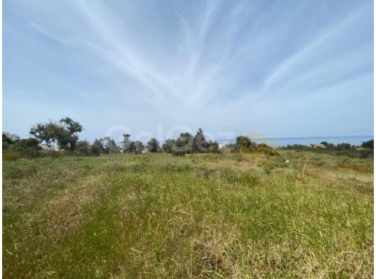 Girne/Esentepe'de satılık muhteşem lokasyonda satılık arazi