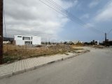 Girne/karsıyakada satılık son 2 adet arsa