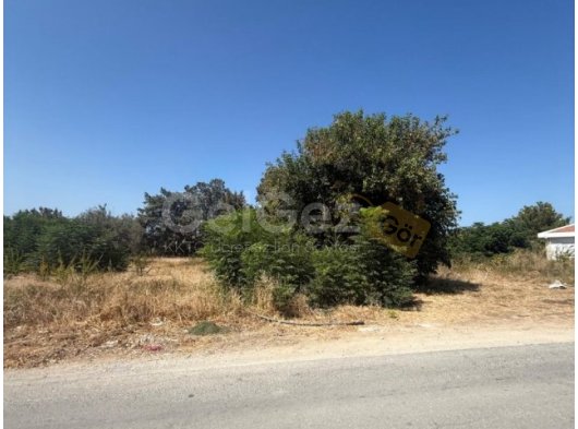 Girne/karşıyaka'da denize 300m mesafede satılık arazi