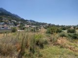 Girne/Karşıyaka'da satılık 15 dönüm 2 evlek arazi