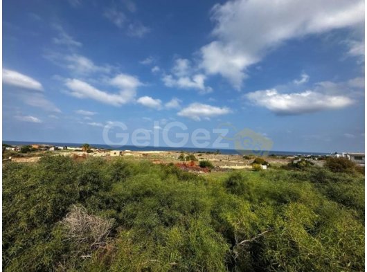 Girne/Karsıyaka'da Satılık 3540 m2 Muhteşem Lokasyonda Arazi
