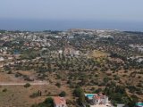 Girne/Ozanköy'de satılık 2 dönüm 2 evlek arazi
