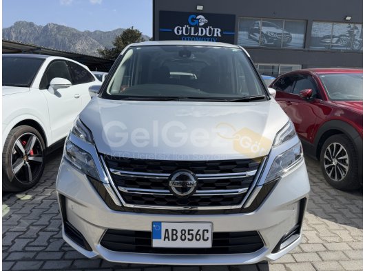 Nissan Serena (2022)