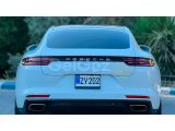 2020 GLC 300 PORSCHE PANAMERA 4S