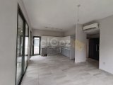 Girne Alsancak’ta Satılık 2+1 Daire – Dağ ve Deniz Manzaralı Lüks Yaşam!