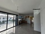 Gırne Alsancak Merıt Oteller Bolgesınde Satılık 2+1 daıreler