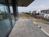 Gırne Alsancak Merıt Oteller Bolgesınde Satılık 2+1 daıreler