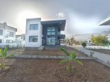 Gırne Alsancak Merıt Oteller Bolgesınde Satılık 2+1 daıreler