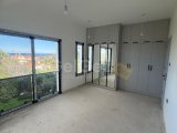 Girne-Alsancak’ta satılık 3 + 1 villa