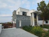 GIRNE CATALKOYDE SATILIK 3+1 TURK KOCANLI SATILIK VILLA