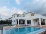 Girne Çatalköy'de satılık 3+1 villa
