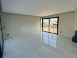 Girne/Çatalköy’de satılık 4+1 özel havuzlu lüks villa