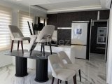 Girne/Çatalköyde dağ ve önü kapanmaz deniz manzaralı 9+2 satılık villa