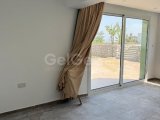 Girne/Çatalköyde dağ ve önü kapanmaz deniz manzaralı 9+2 satılık villa