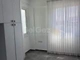 Girne/Çatalköyde dağ ve önü kapanmaz deniz manzaralı 9+2 satılık villa