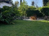 Girne/Edremitte satılık 3+1 özel havuzlu villa