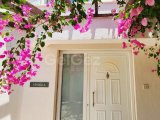 Girne Edremit'te 4+1 Özel Havuzlu Satılık Villa