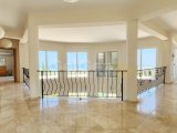 Girne Edremit'te 4+1 Özel Havuzlu Satılık Villa