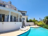 Girne Edremit'te 4+1 Özel Havuzlu Satılık Villa
