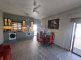 Girne/Esentepede satılık havuzlu site içi 2+1 Penthouse daire