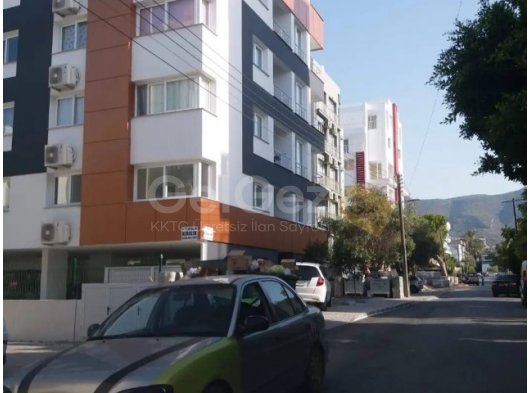 Girne merkezde satılık 2+1 daire