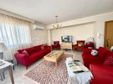 Girne merkezde satılık 2+1 daire