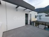 GIRNE LAPTA 3+1 SATILIK OZEL HAVUZLU VILLA