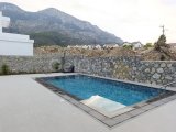 GIRNE LAPTA 3+1 SATILIK OZEL HAVUZLU VILLA