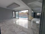 GIRNE LAPTA 3+1 SATILIK OZEL HAVUZLU VILLA