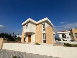 GIRNE YESILTEPEDE SATILIK VILLA