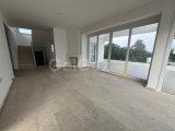 GIRNE YESILTEPEDE SATILIK VILLA