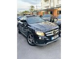 MERCEDES GLA 200D AMG SPORT