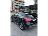MERCEDES GLA 200D AMG SPORT