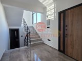 Çatalköy'de Deniz ve Dağ Manzaralı 4+1 Lüks Villa