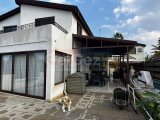 Alsancak'ta Denize Komşu Prestijli Villa