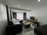 Alsancak'ta Denize Komşu Prestijli Villa