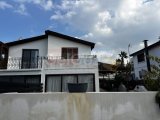 Alsancak'ta Denize Komşu Prestijli Villa
