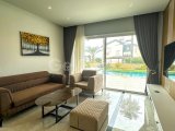 Girne'de 4 Yatak Odalı Lüks Denize Sıfır Villa