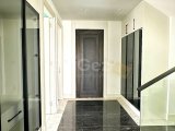Girne'de 4 Yatak Odalı Lüks Denize Sıfır Villa