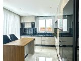 Girne'de 4 Yatak Odalı Lüks Denize Sıfır Villa